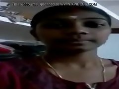 VID-20160127-PV0001-Mamandur (IT) Tamil 19 yrs old unmarried hot and sexy girl Ms. Valli showing her boobs to her lover Akhilan via MMS sex porn video